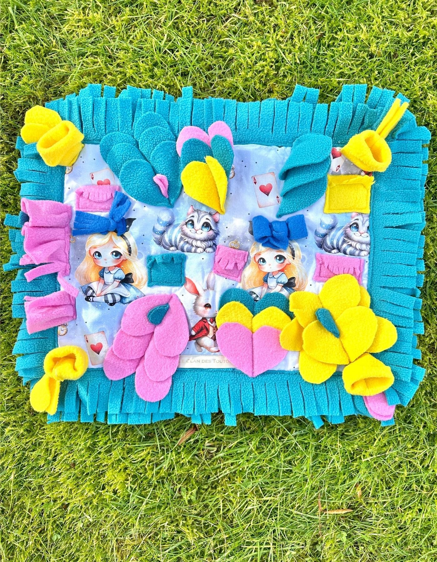 Tapis de fouille - ALICE AU PAYS DES MERVEILLES - 45x35cm