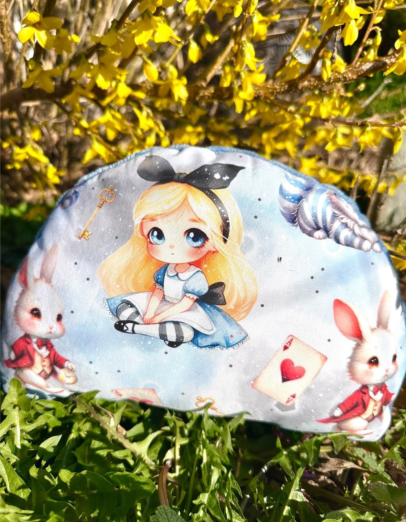 Grand coussin - ALICE AU PAYS DES MERVEILLES - 27x18cm