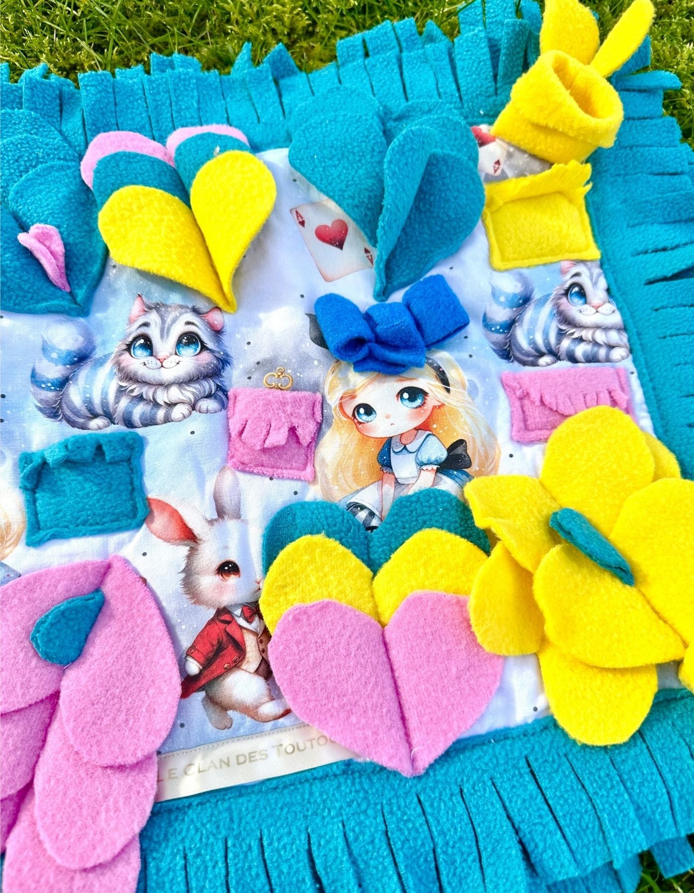 Tapis de fouille - ALICE AU PAYS DES MERVEILLES - 45x35cm