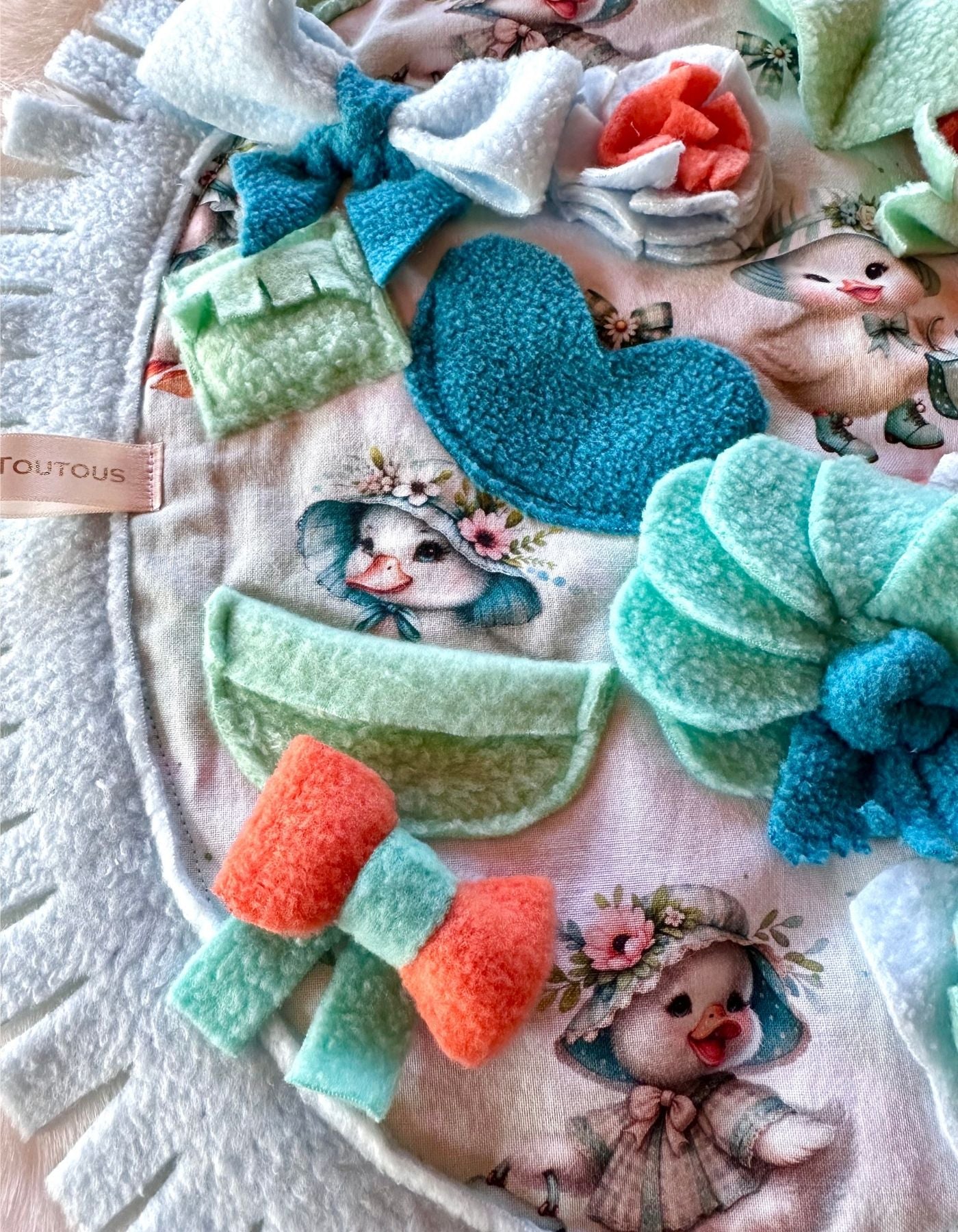 Tapis de fouille - Charme et élégance - 41x34 cm (forme ovale)