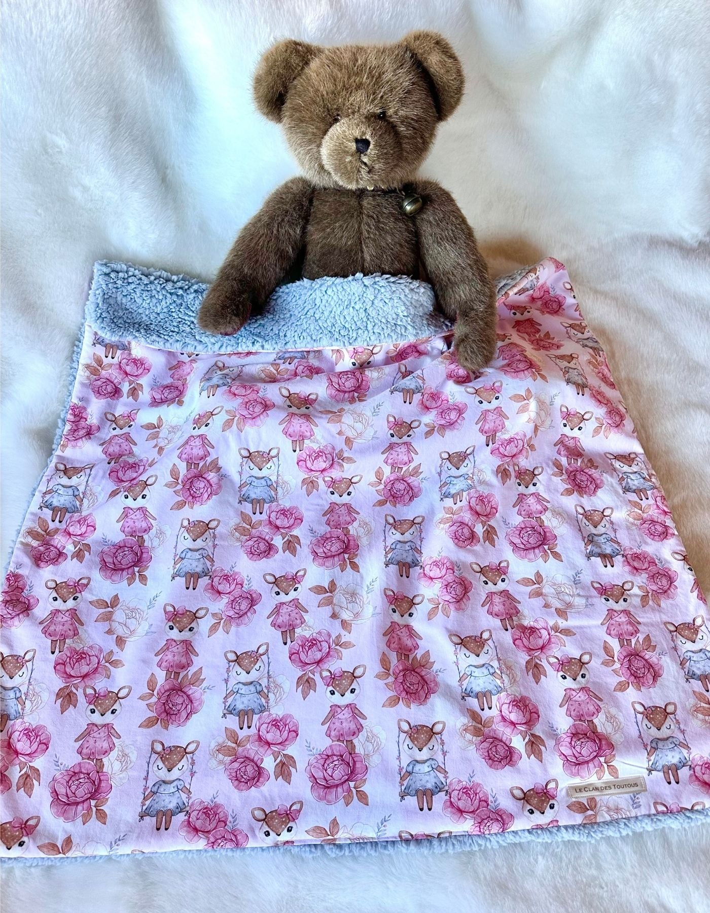 Couverture - LES DEMOISELLES CHEVREUILS - 80x80cm