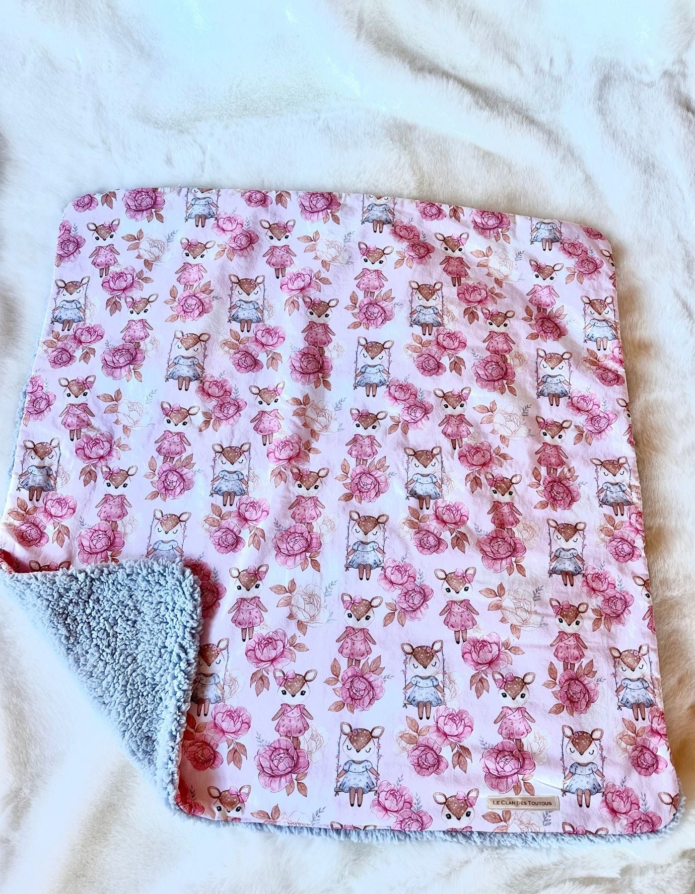 Couverture - LES DEMOISELLES CHEVREUILS - 80x80cm