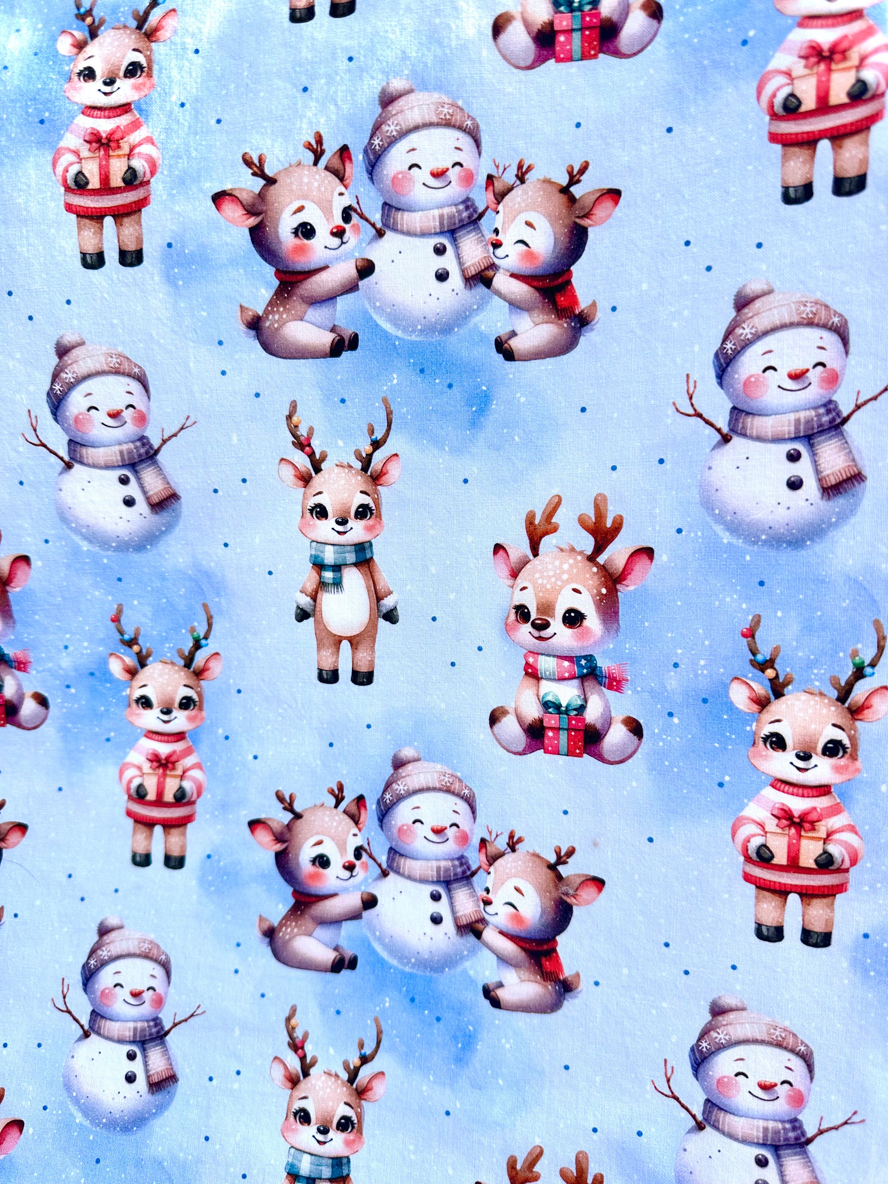 Couverture PETITS RENNES ET BONSHOMMES DE NEIGE - 80x78cm