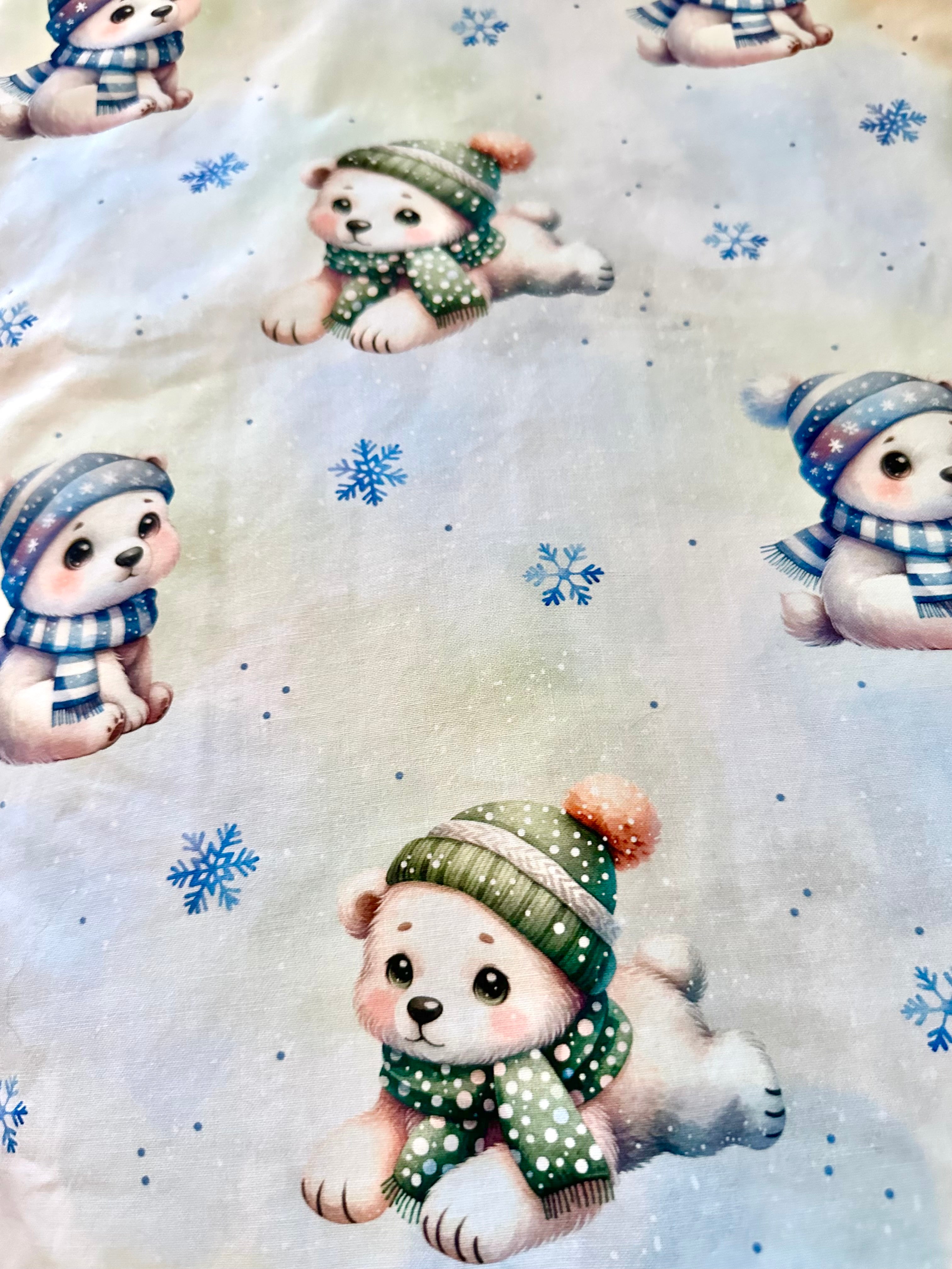 Couverture LES PETITS OURSONS POLAIRES - 79x86 cm